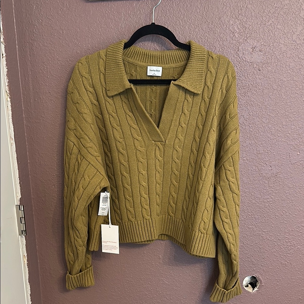 Sunday Best V-Neck Cable Knit Sweater - olive green